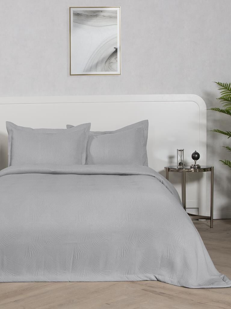 Yatak Örtüsü Alora – Pastel Renkli, Yumuşak ve Zarif Görünümlü