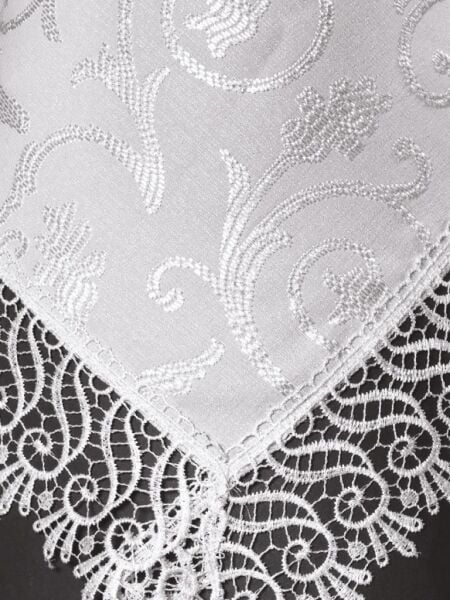 Şık Dikdörtgen Masa Örtüsü Beyaz