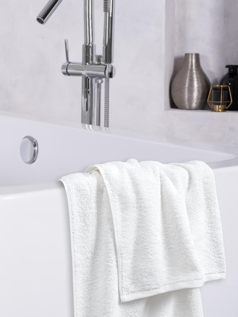 Beyaz Otel Tipi Tekli Pamuklu Havlu Fors