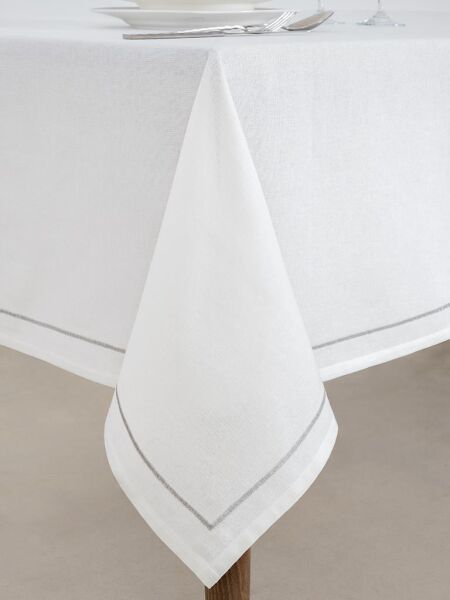 Nakışlı Beyaz Masa Örtüsü Lola Beyaz - 150 X 200