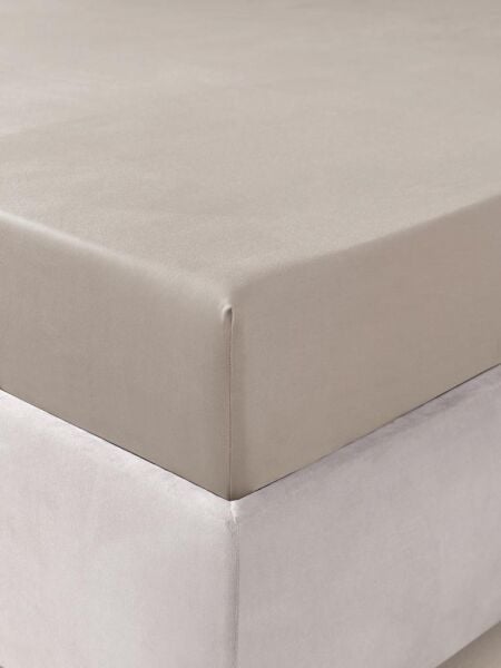 Geniş Yataklara Uygun Saten Çarşaf – Kaygan Dokulu, Modern Şıklık Sütlü Kahverengi - 180 X 200