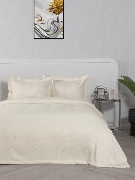 Yatak Örtüsü Alora – Pastel Renkli, Yumuşak ve Zarif Görünümlü Bej - 230 X 260