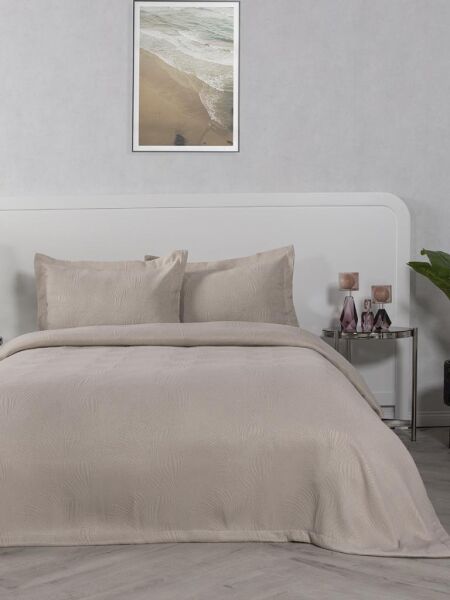 Yatak Örtüsü Alora – Pastel Renkli, Yumuşak ve Zarif Görünümlü 230 X 260 - Sütlü Kahverengi