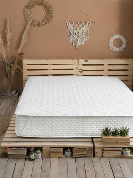 Sıvı Geçirmez Kapitone Alez 4-Köşe Lastikli 180x200 Beyaz - 180 X 200