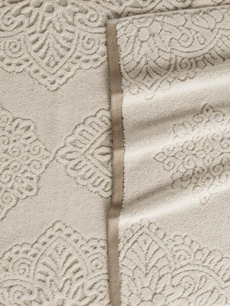 Pamuk Tekli Havlu Jakarlı Karna Premıum Vance - 70 x 140 Krem - 70 X 140