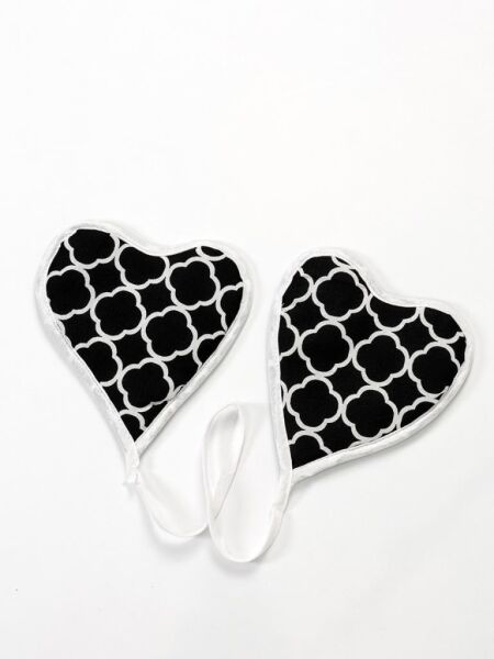 Puantiyeli Mutfak Seti 3’lü – Su Geçirmez Isıya Dayanıklı Önlük + Eldiven + Tutacak Koyu Siyah - 50 X 70